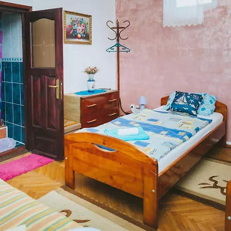 招待所 Casa Vinco Vici 2*