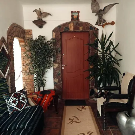 Casa Vinco Vici 2* 图尔达