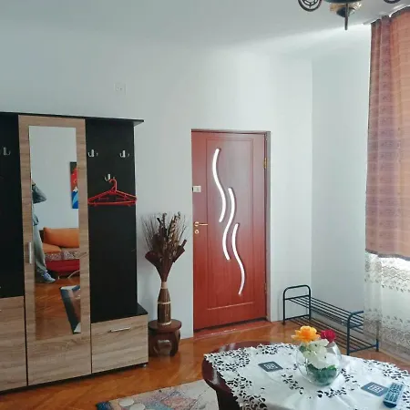 招待所 Casa Vinco Vici 2*